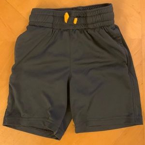 Cat & Jack size 3T shorts